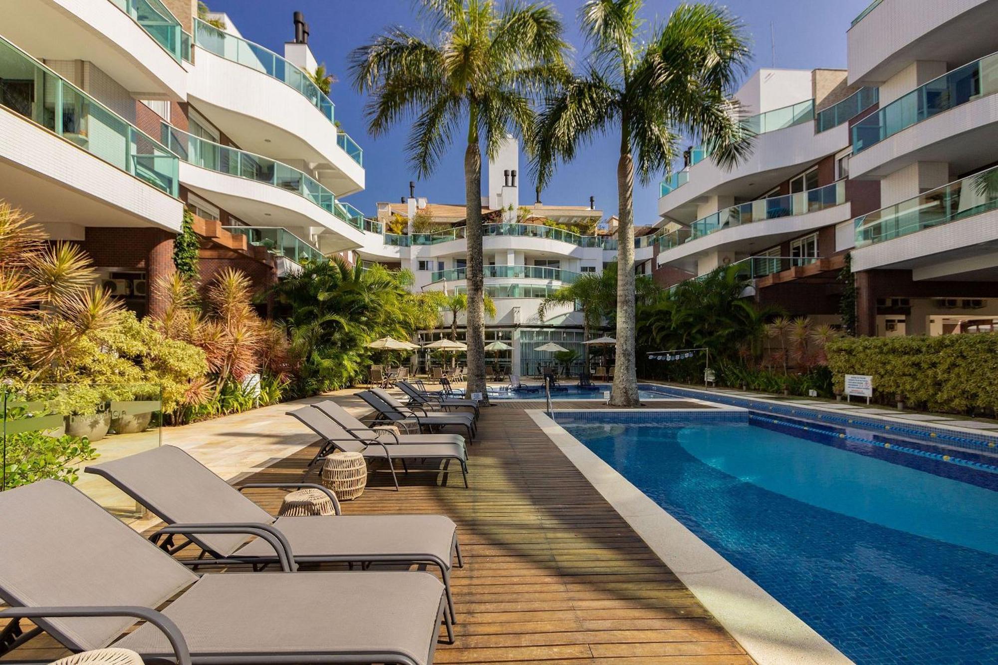 Boulevard Bombinhas 224-D - 50m do mar&Frente Avenida - Condominio de Luxo - Piscina - Jacuzzi - Portaria 24h Exterior foto